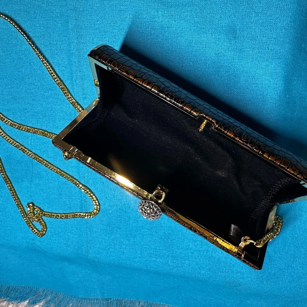 Purse - Picture 9 of 13